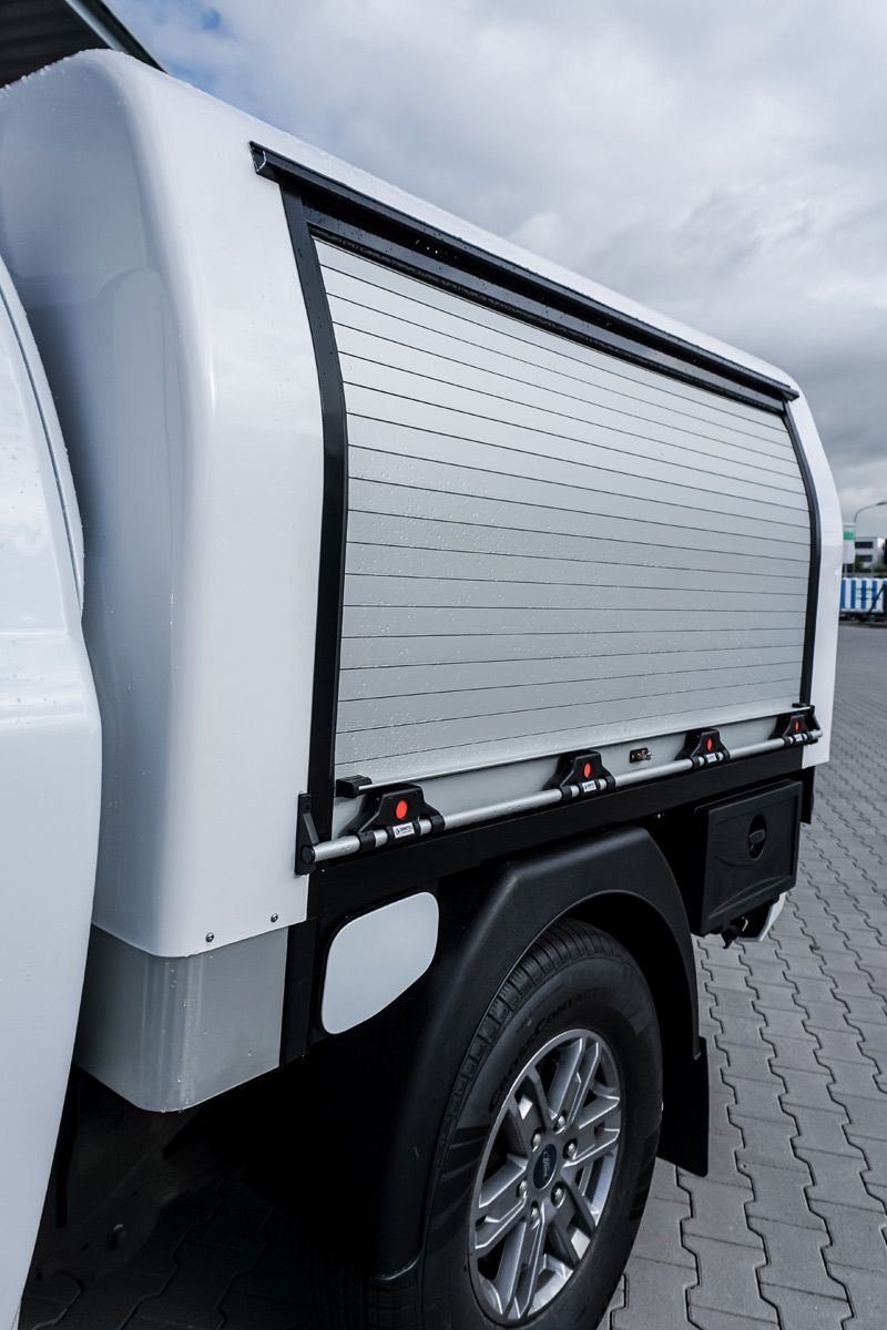 Ford Ranger mit GFK-Aufbau