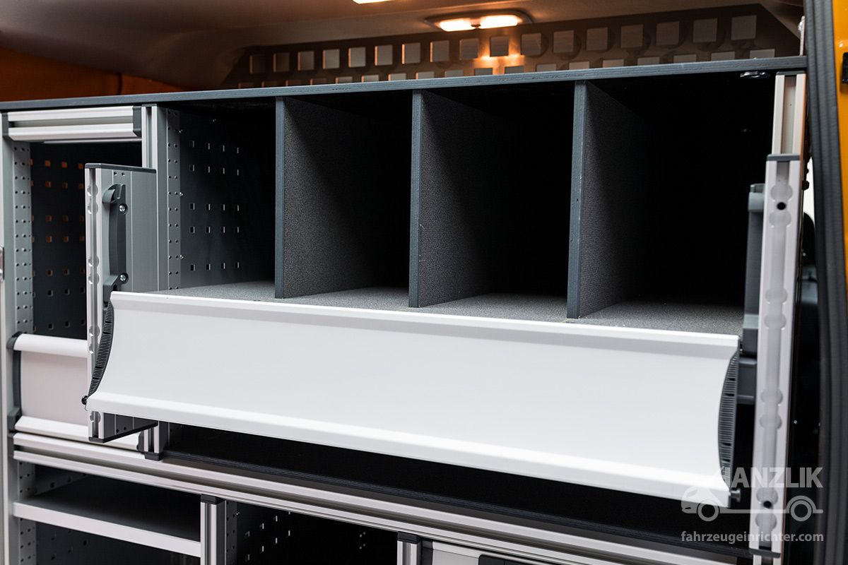 Fahrzeugeinrichtung Ford Transit Custom