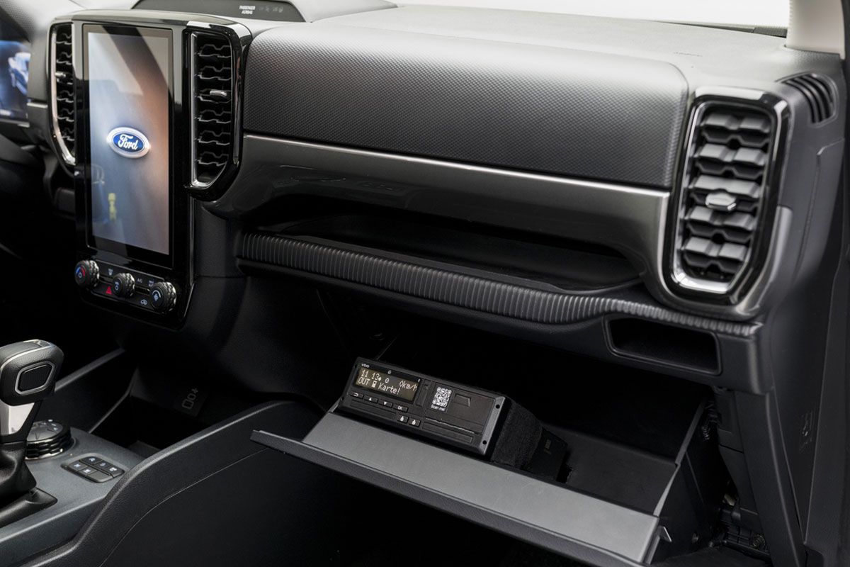 Ford Ranger mit GFK-Aufbau