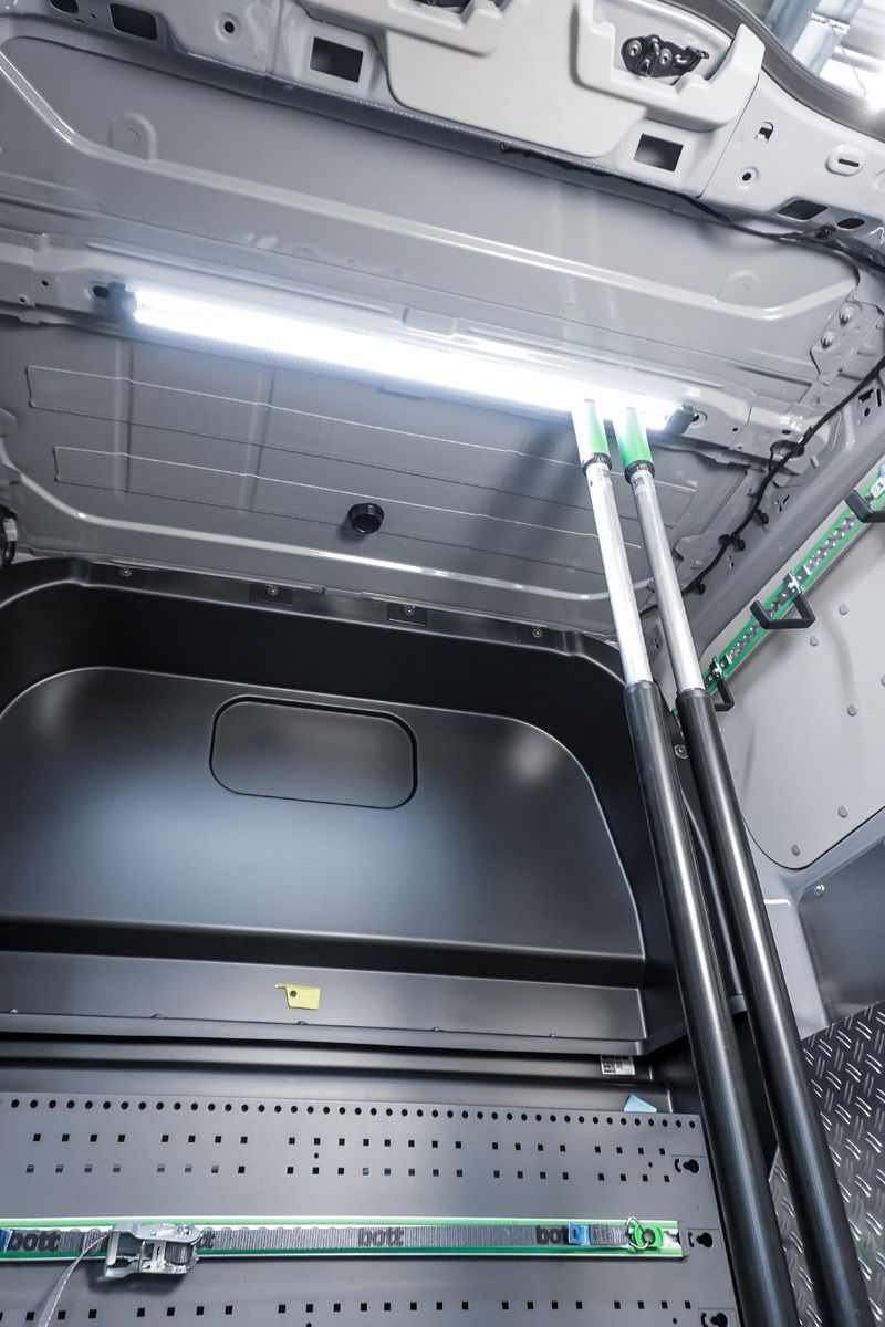 VW New Transporter Plus (Multicap)