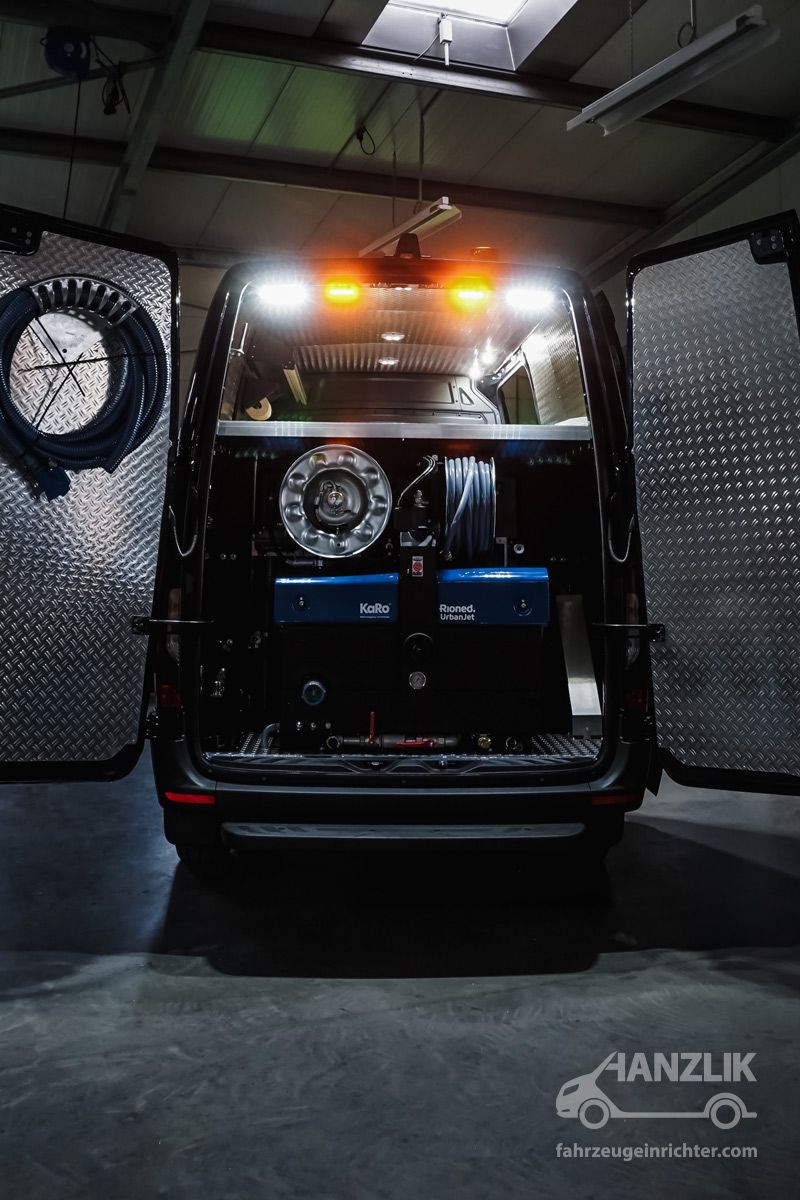 Mercedes Benz Sprinter