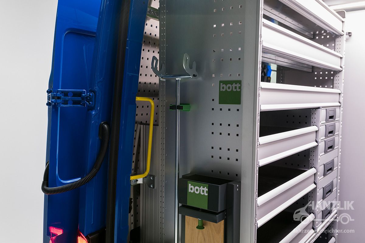 Fahrzeugeinrichtung VW Crafter