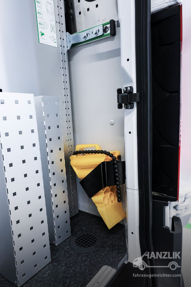 Mercedes-Benz Sprinter L3H2