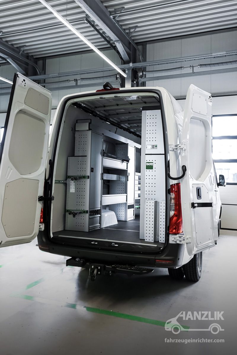 Mercedes-Benz Sprinter L3H2