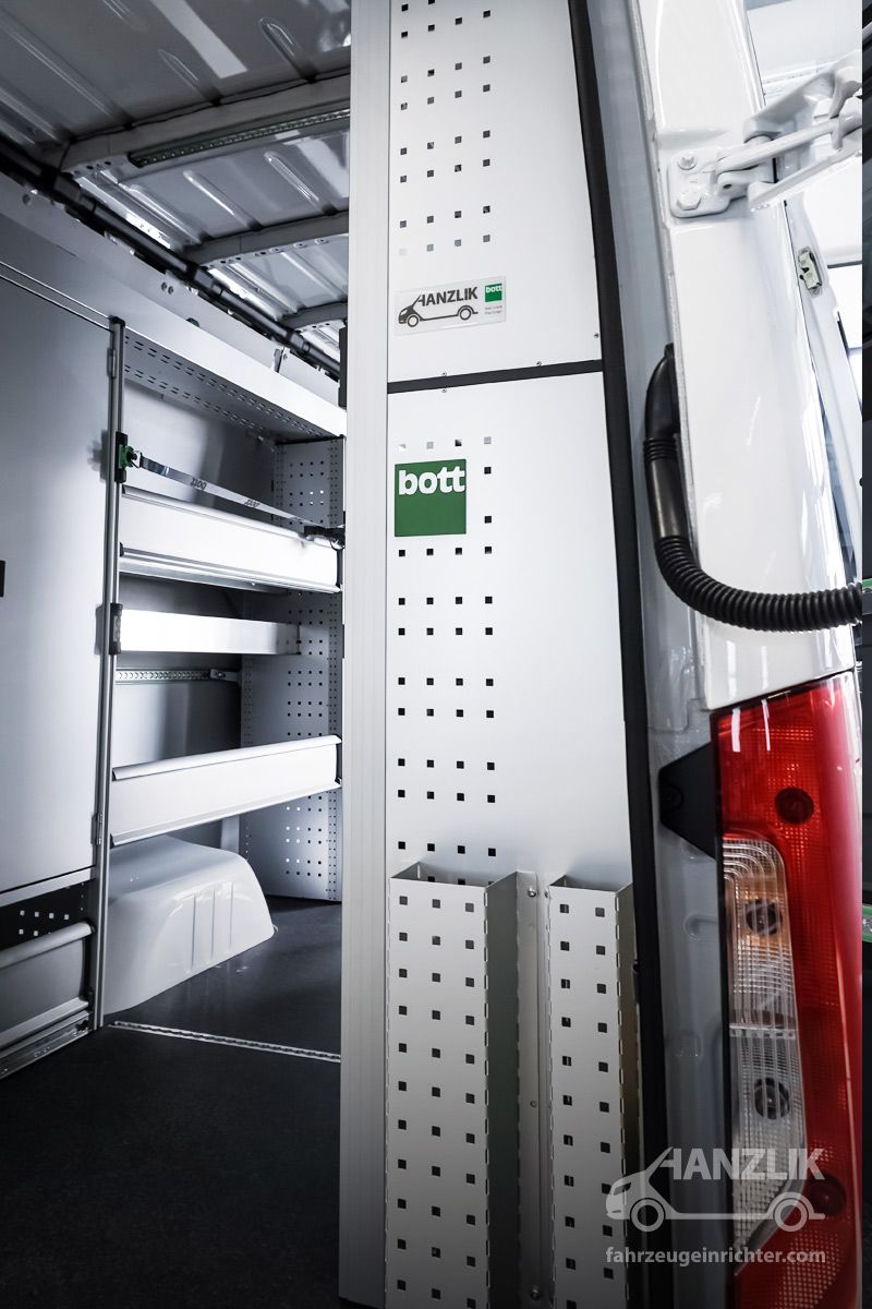 Mercedes-Benz Sprinter L3H2