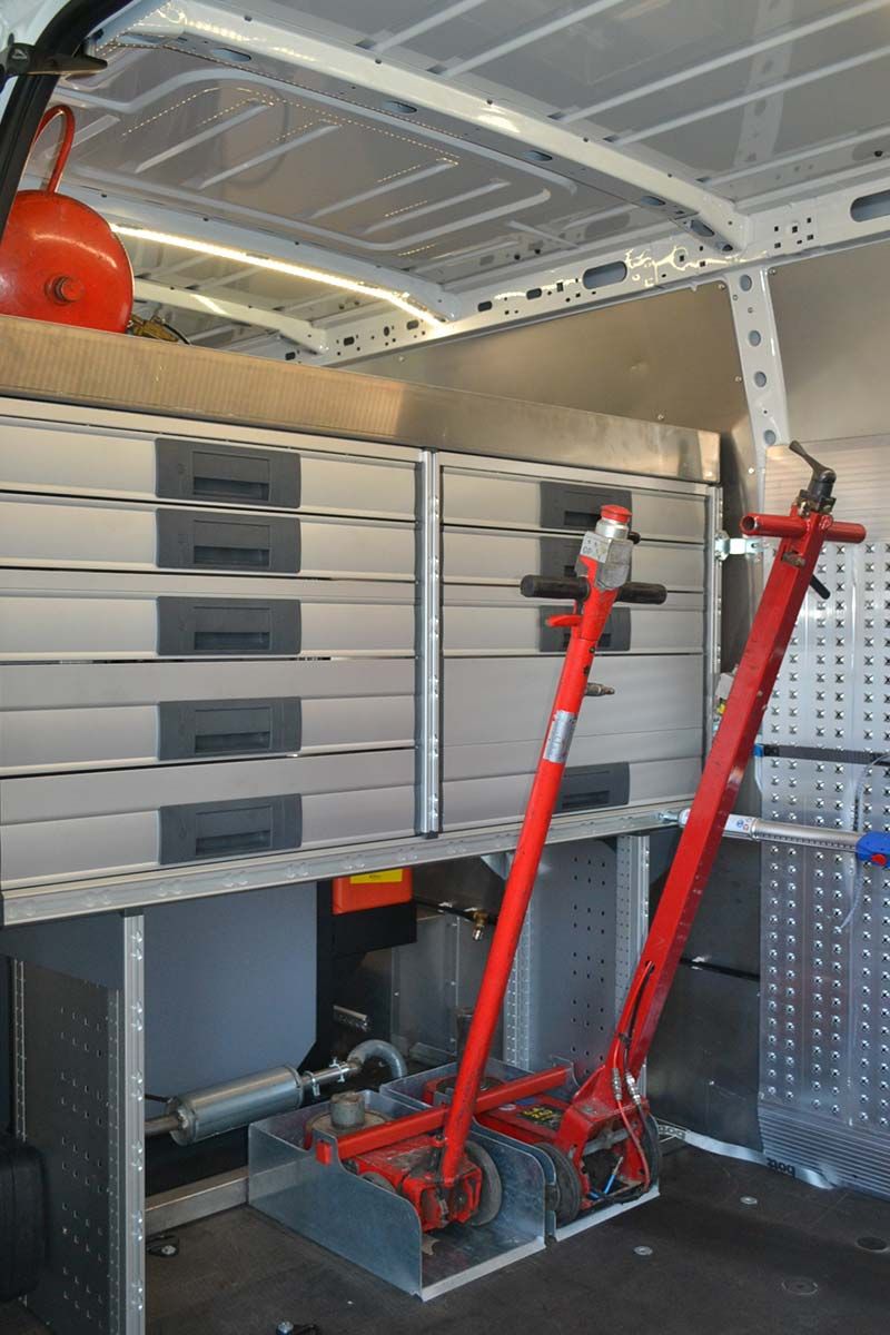 Fahrzeugeinrichtung Renault Master für Pannendienst