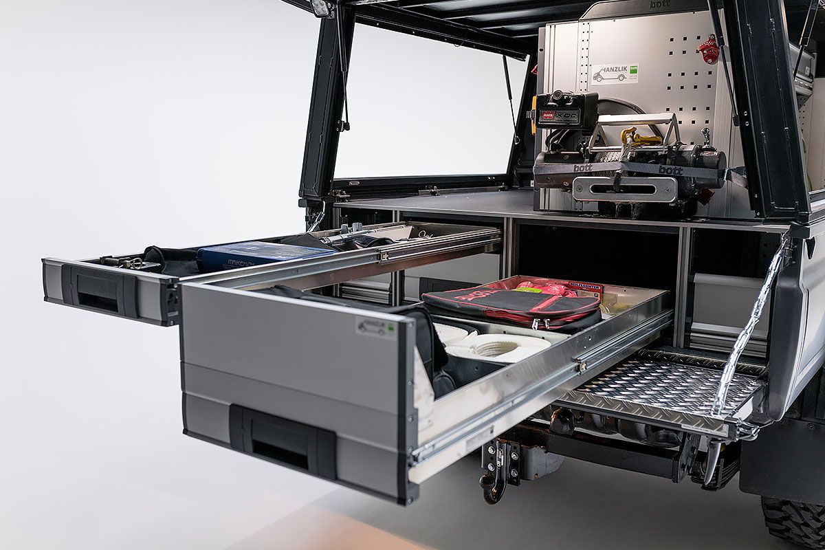 Fahrzeugeinrichtung Toyota Land Cruiser