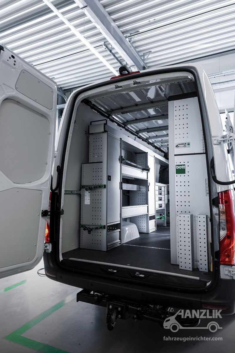 Mercedes-Benz Sprinter L3H2