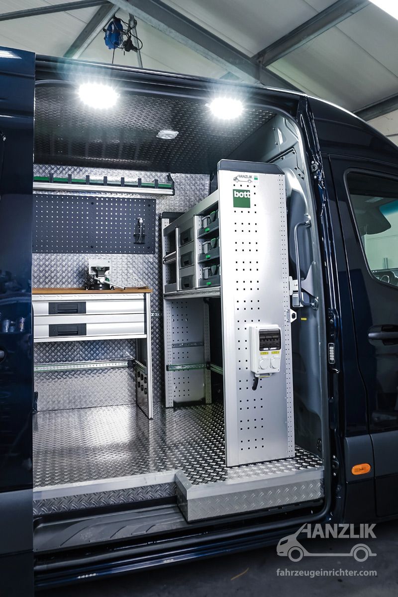 Mercedes Benz Sprinter