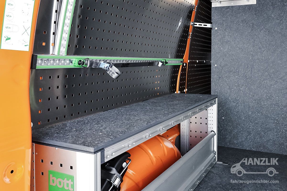 Fahrzeugeinrichtung VW T6 lang